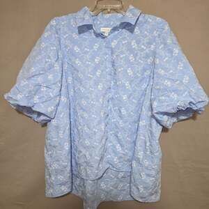 Crown & Ivy Light Blue Floral Embroidered Puff Sleeve Button Down Shirt Size XXL